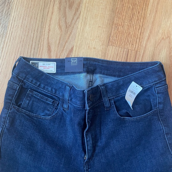 GAP Universal Mid Rise Jegging - Picture 2 of 3